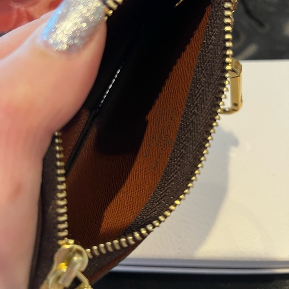New in box, Louis Vuitton monogram key pouch - Picture 5 of 5